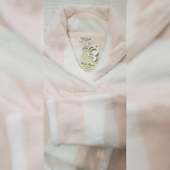 PINK & WHITE STRIP LOUNGING PJS - Picture 5 of 7